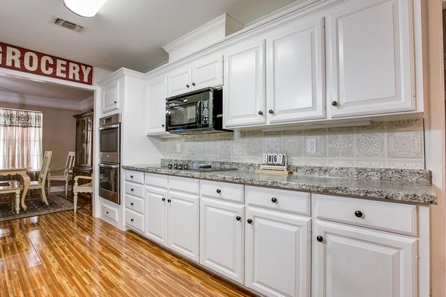 3302 Sierra Court, San Angelo, TX 76904