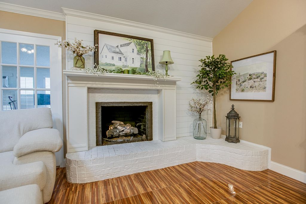 Image 13 of property listing at 3302 Sierra Court, San Angelo, TX 76904
