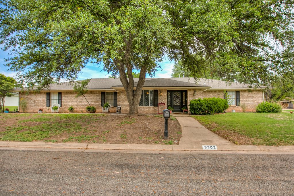 Image 42 of property listing at 3302 Sierra Court, San Angelo, TX 76904