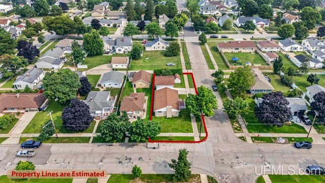1020 S 18th Street, Escanaba, MI 49829