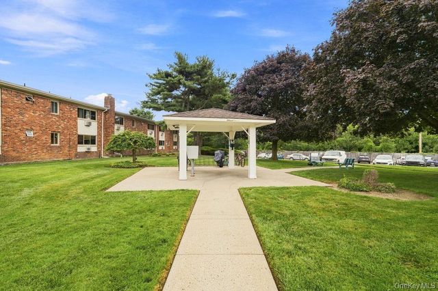 2397 Union Boulevard 7A, Islip, NY 11751