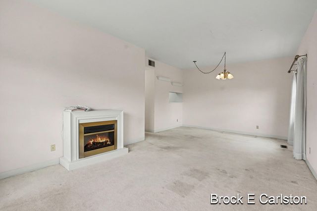 1249 Lakeshore Drive 339, Muskegon, MI 49441