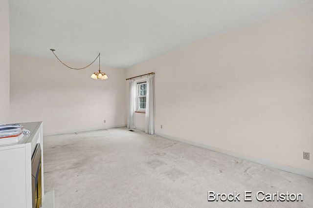 1249 Lakeshore Drive 339, Muskegon, MI 49441