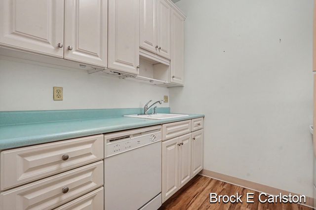 1249 Lakeshore Drive 339, Muskegon, MI 49441