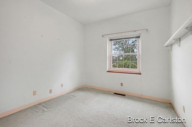 1249 Lakeshore Drive 339, Muskegon, MI 49441
