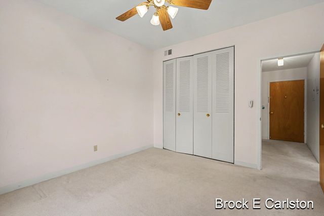 1249 Lakeshore Drive 339, Muskegon, MI 49441