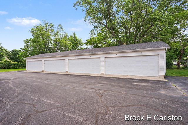 1249 Lakeshore Drive 339, Muskegon, MI 49441