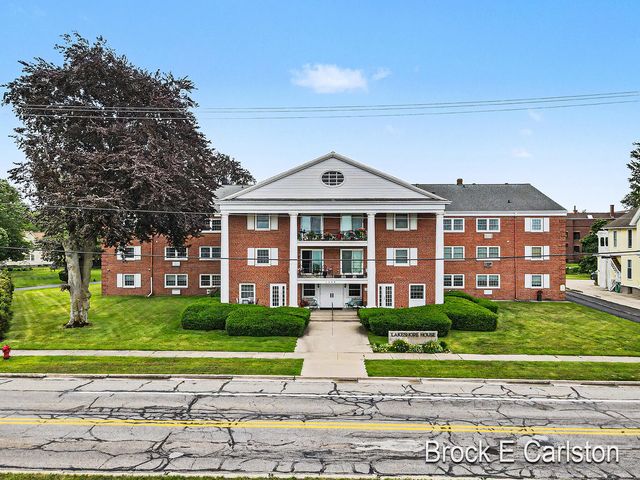 1249 Lakeshore Drive 339, Muskegon, MI 49441