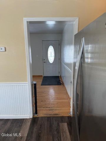 74 Nassau Avenue, Schenectady, NY 12304