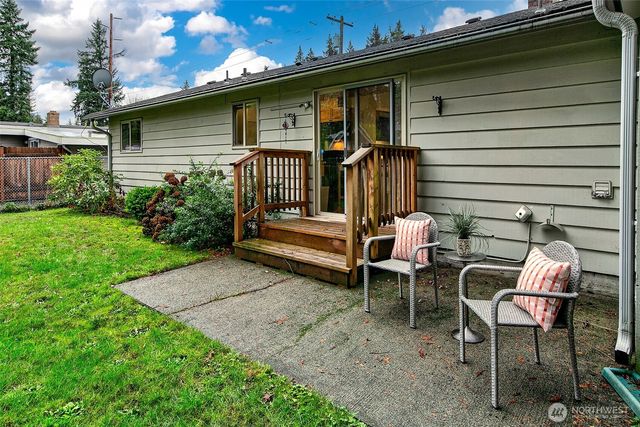 5723 208th Street SW, Lynnwood, WA 98036