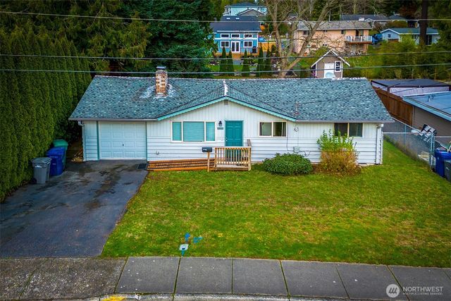 5723 208th Street SW, Lynnwood, WA 98036