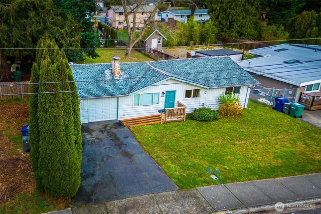 5723 208th Street SW, Lynnwood, WA 98036