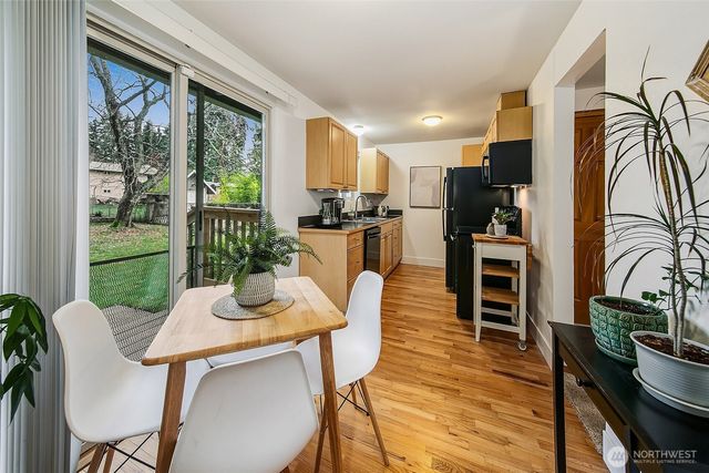 5723 208th Street SW, Lynnwood, WA 98036