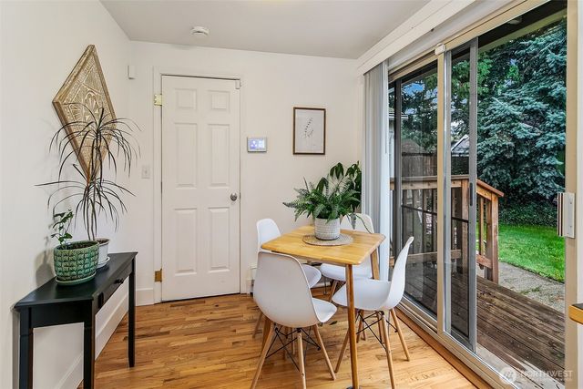 5723 208th Street SW, Lynnwood, WA 98036