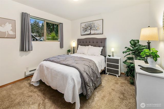 5723 208th Street SW, Lynnwood, WA 98036