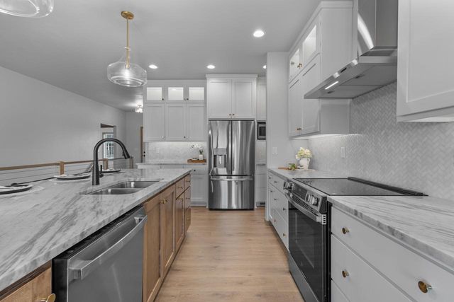 248 KERRIGAN DRIVE, Wrightstown, WI 54180