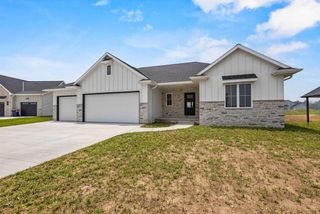 248 KERRIGAN DRIVE, Wrightstown, WI 54180
