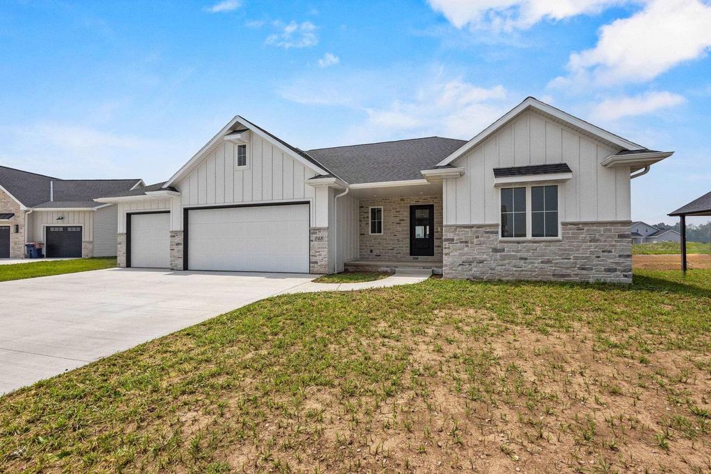 248 KERRIGAN DRIVE, Wrightstown, WI 54180