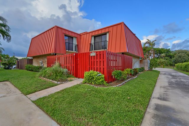 3343 Meridian Way N Unit D, Palm Beach Gardens, FL 33410