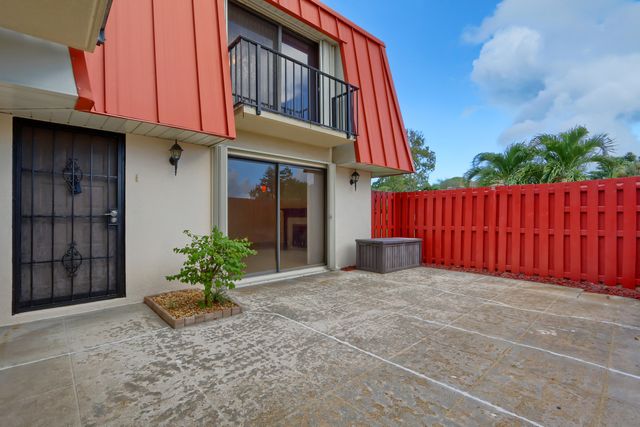 3343 Meridian Way N Unit D, Palm Beach Gardens, FL 33410