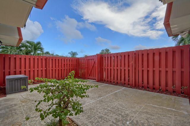 3343 Meridian Way N Unit D, Palm Beach Gardens, FL 33410