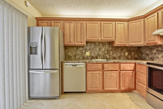 3343 Meridian Way N Unit D, Palm Beach Gardens, FL 33410