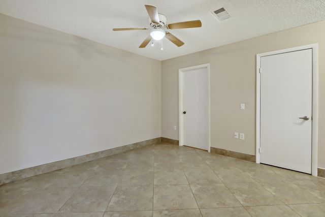 3343 Meridian Way N Unit D, Palm Beach Gardens, FL 33410