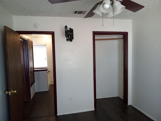 1400 W Braker LN A, Austin, TX 78758