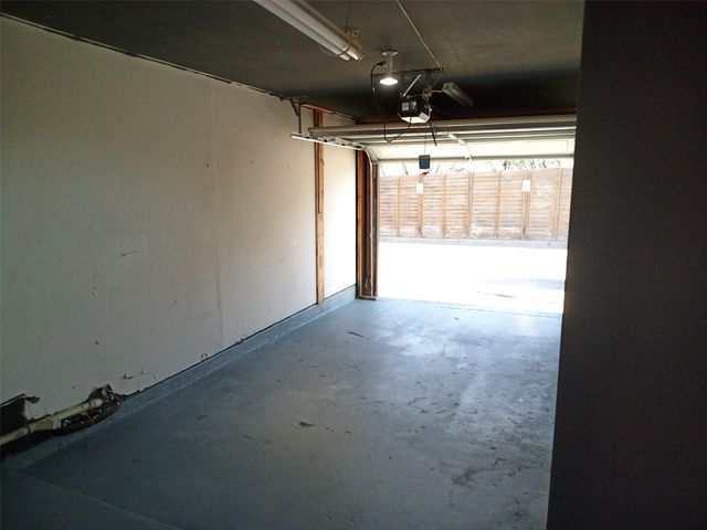 1400 W Braker LN A, Austin, TX 78758