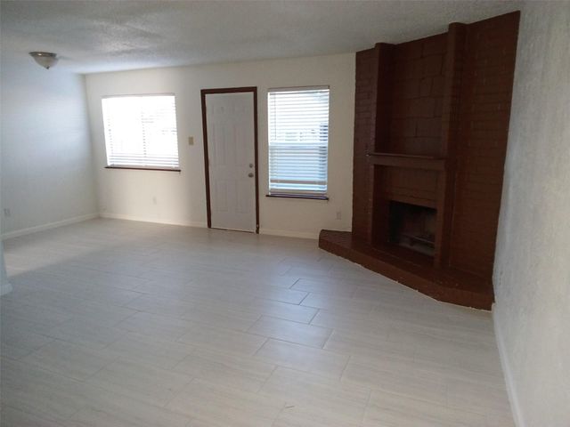 1400 W Braker LN A, Austin, TX 78758