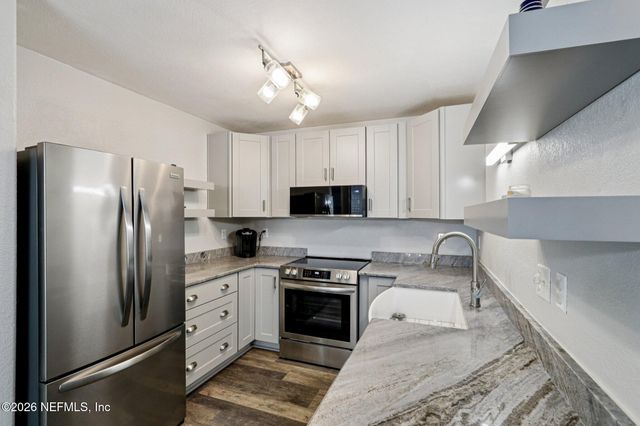 10150 BELLE RIVE Boulevard 102, Jacksonville, FL 32256