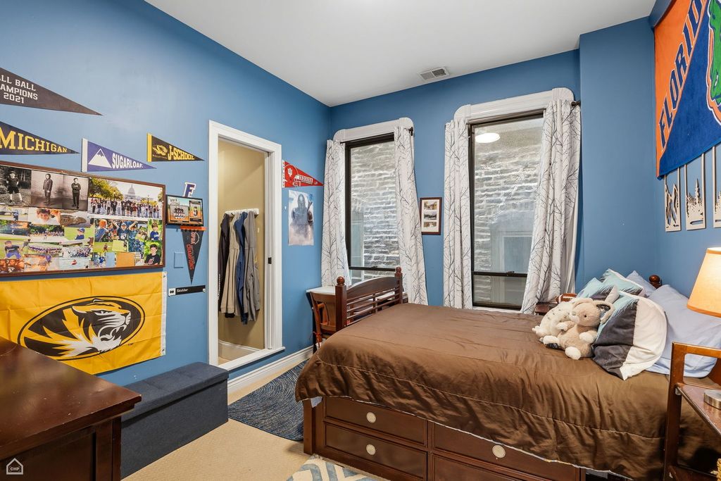 Image 19 of property listing at 1933 W Potomac Avenue, Chicago, IL 60622