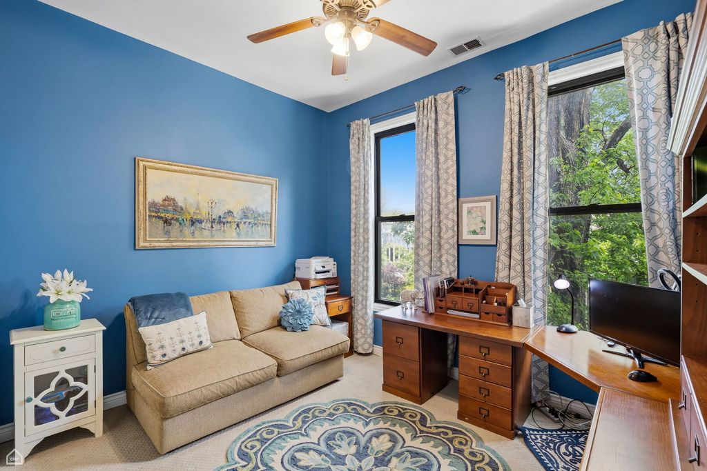Image 21 of property listing at 1933 W Potomac Avenue, Chicago, IL 60622
