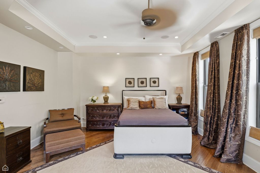 Image 23 of property listing at 1933 W Potomac Avenue, Chicago, IL 60622