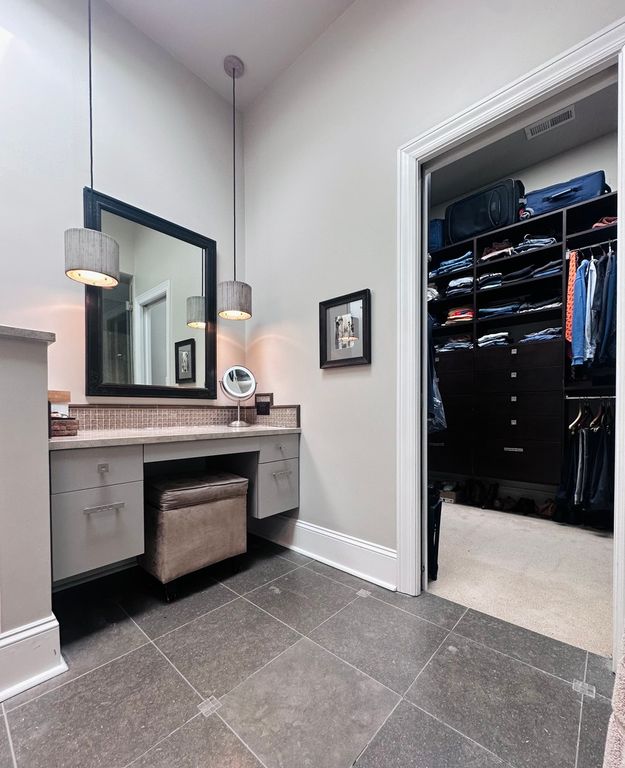 Image 26 of property listing at 1933 W Potomac Avenue, Chicago, IL 60622