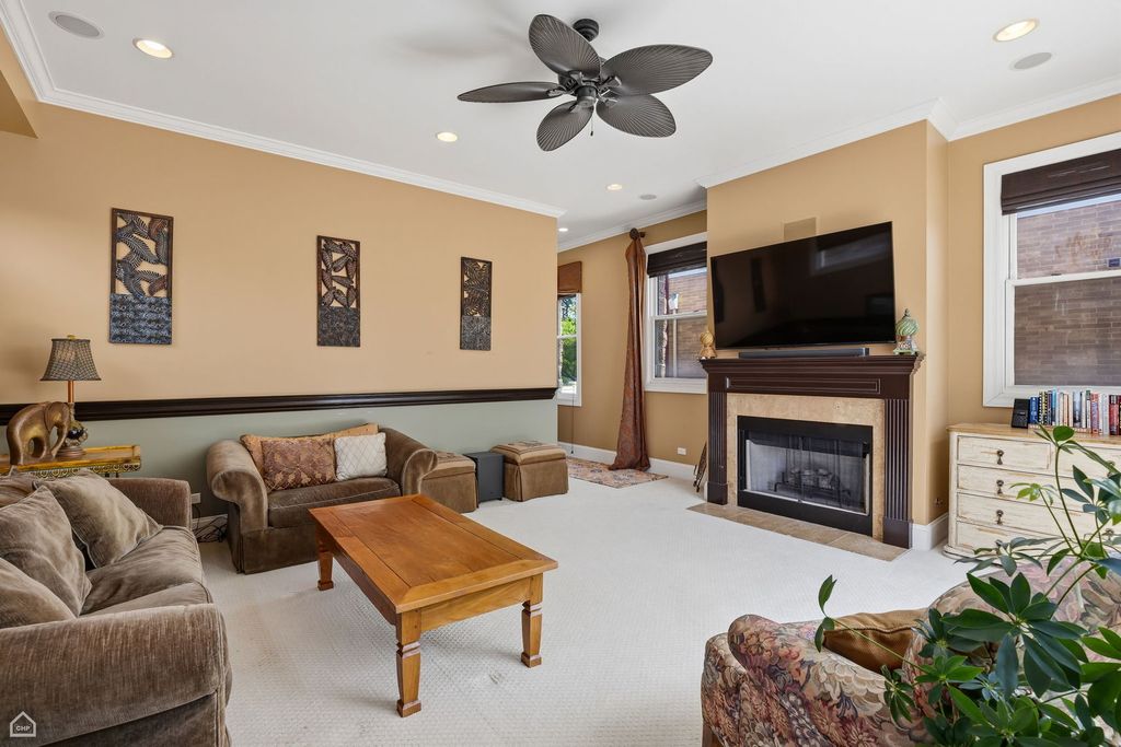Image 29 of property listing at 1933 W Potomac Avenue, Chicago, IL 60622