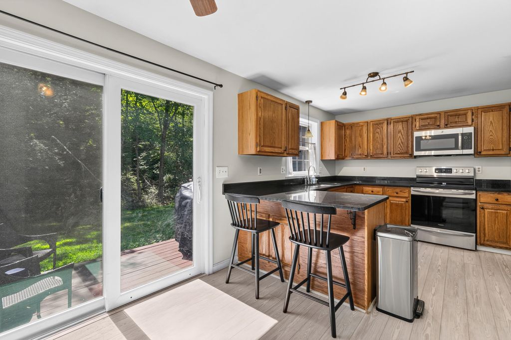 23 Meagans Way 12, Windham, ME 04062 — photo 5