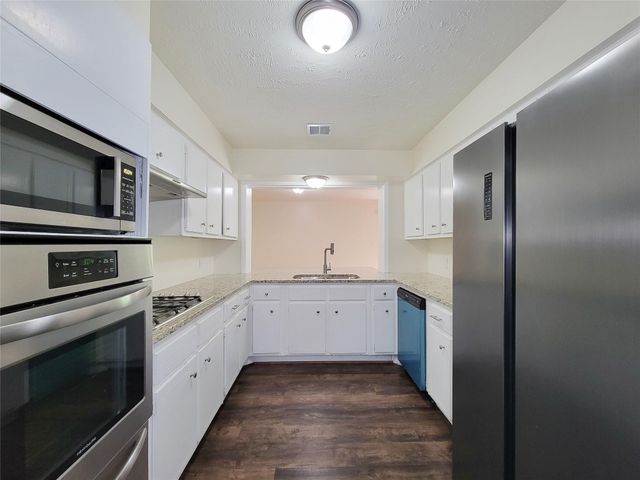 7426 Navasota Street, Houston, TX 77016