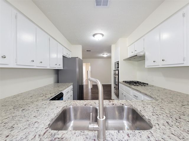 7426 Navasota Street, Houston, TX 77016
