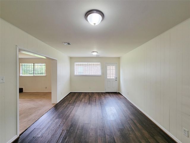 7426 Navasota Street, Houston, TX 77016