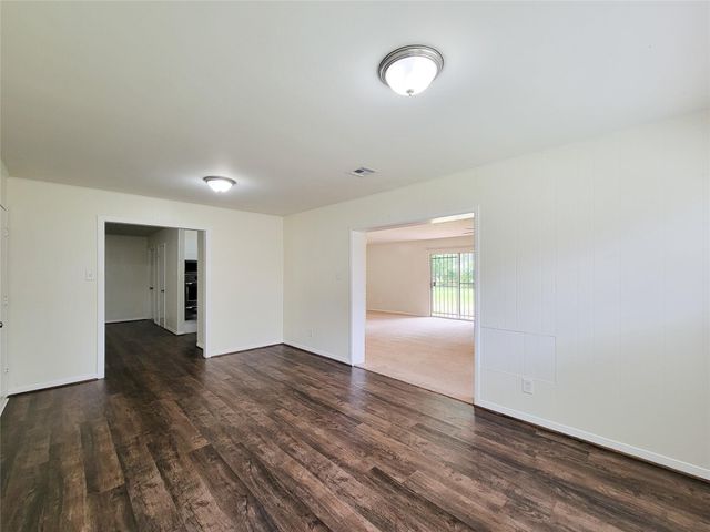 7426 Navasota Street, Houston, TX 77016