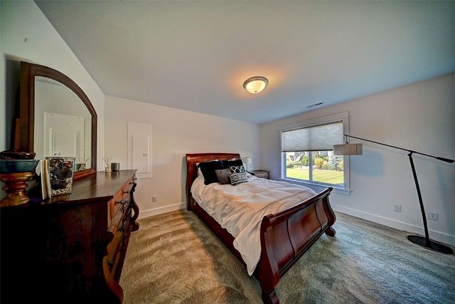 1005 Iris Avenue, Tiffin, IA 52340