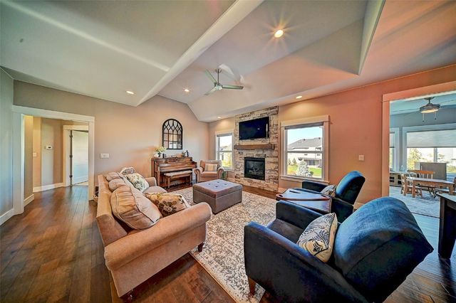 1005 Iris Avenue, Tiffin, IA 52340