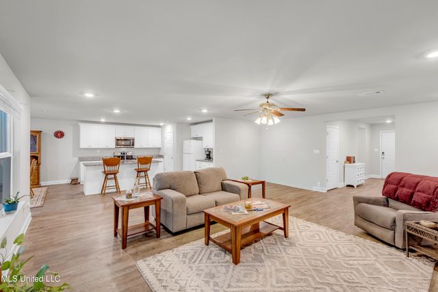 10440 Willow Leaf Drive, Gulfport, MS 39503