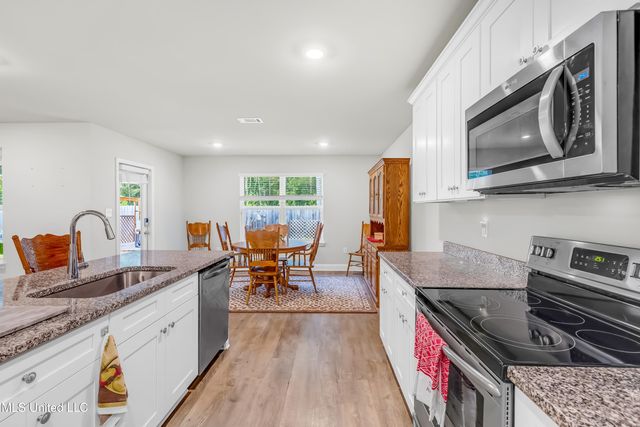 10440 Willow Leaf Drive, Gulfport, MS 39503