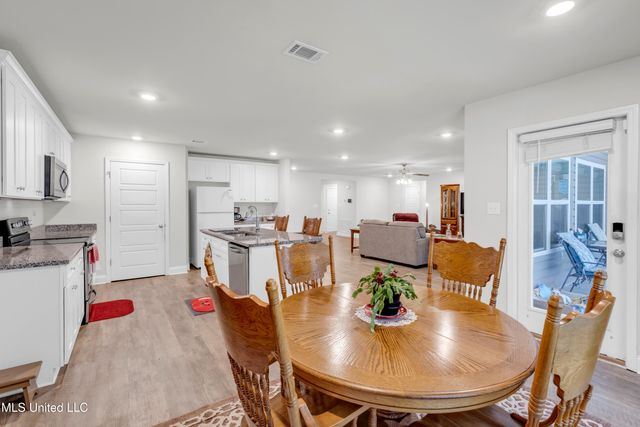 10440 Willow Leaf Drive, Gulfport, MS 39503