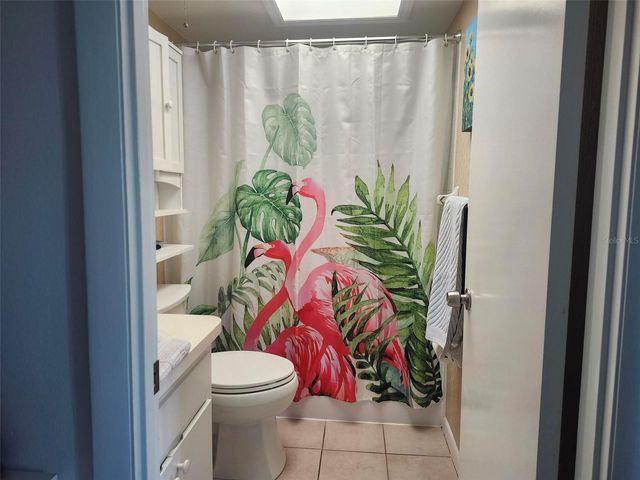 19029 US HIGHWAY 19 N 9-305, Clearwater, FL 33764