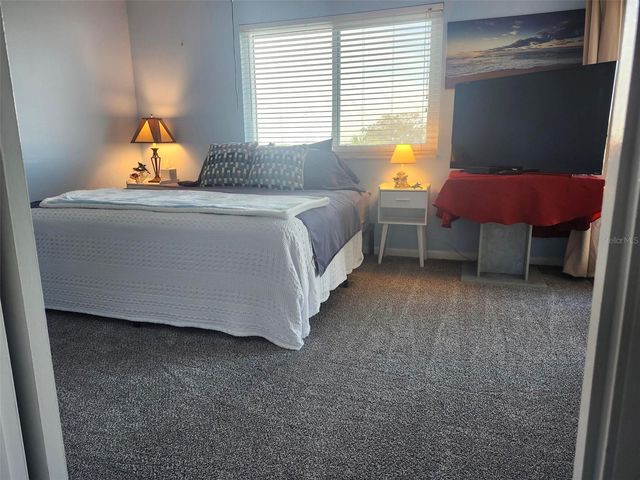 19029 US HIGHWAY 19 N 9-305, Clearwater, FL 33764