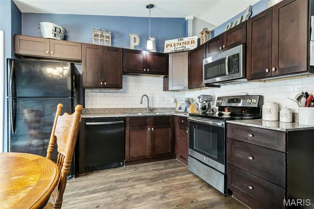 204 Lewis Street, Wentzville, MO 63385