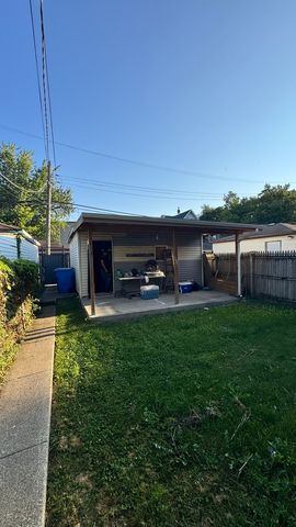 4925 W Erie Street, Chicago, IL 60644